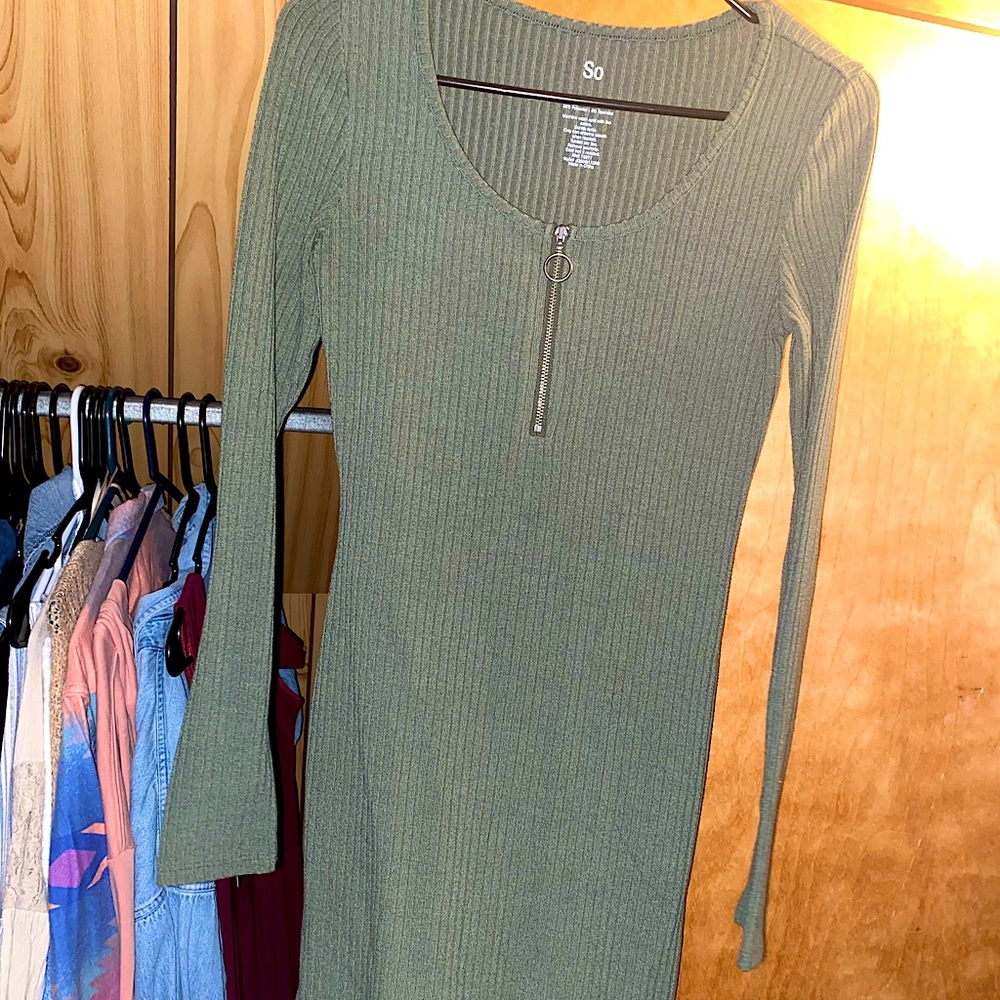 Ribbed dress